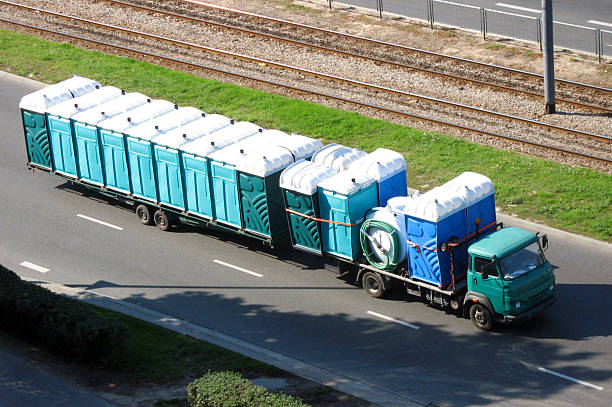 Best Porta potty delivery and setup  in Oakton, VA